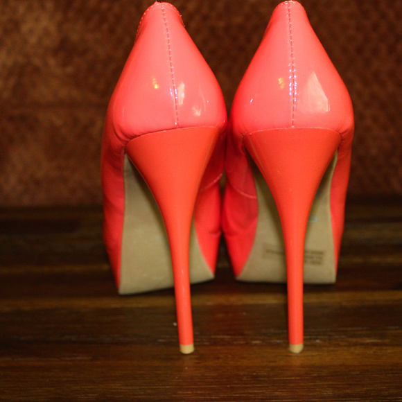 Charlotte Russe coral heels - Picture 3 of 6