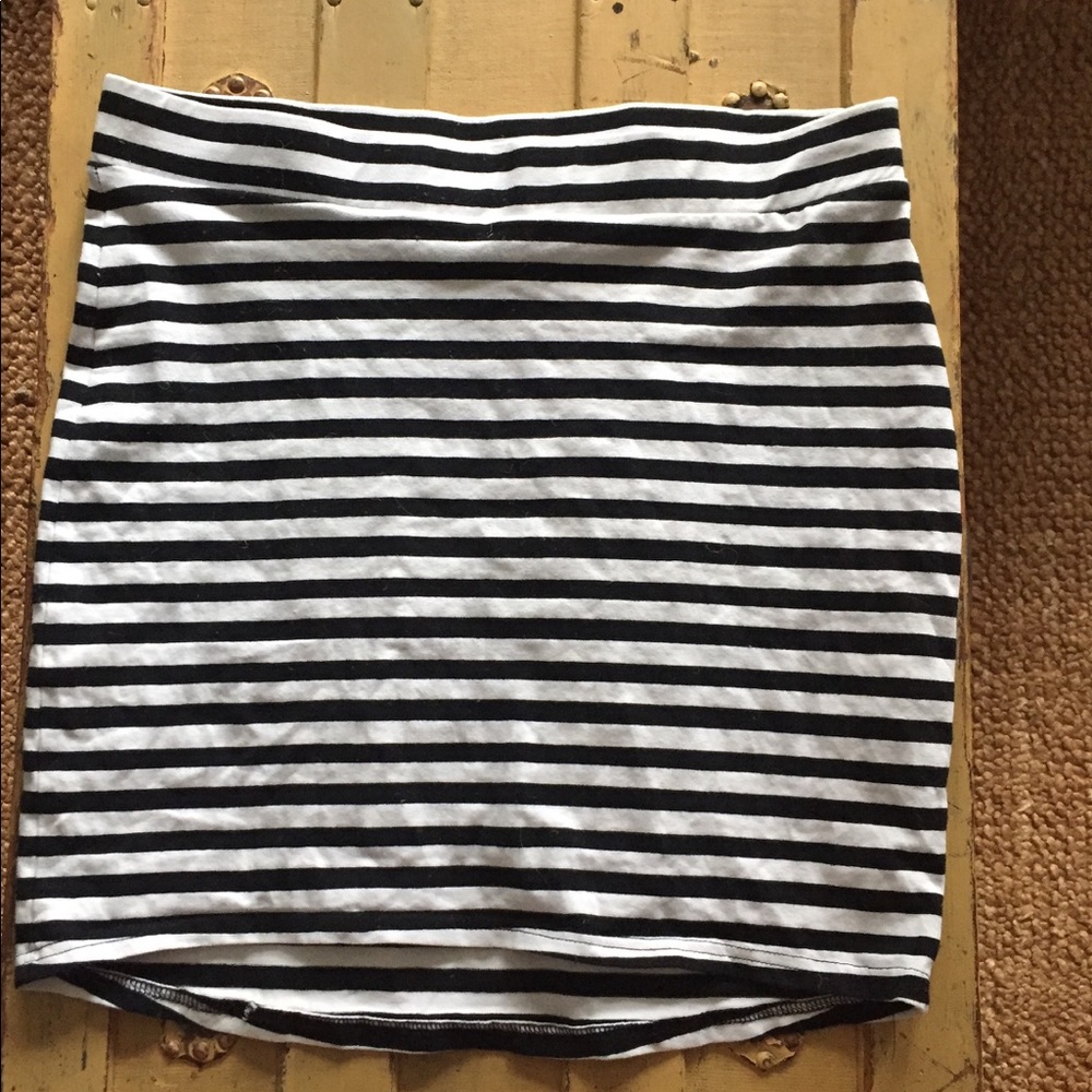 HM H&M STRETCH BW STRIPE BODYCON MINI SKIRT M