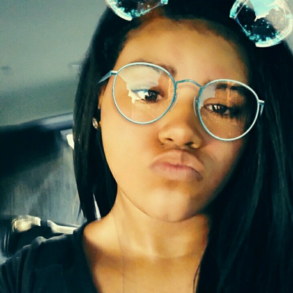 Meet your Posher, Doris - Picture 1 of 1