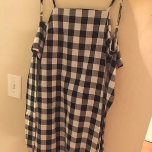 Checkerd back and white dress