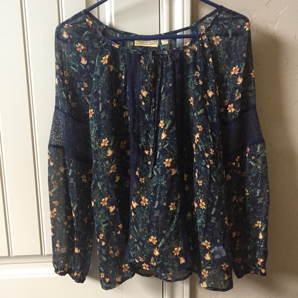 Floral Sheer Vera Wang Blue Blouse
