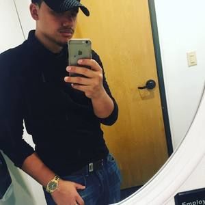 Meet your Posher, Leo