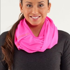 ⚡️Vinyasa Raspberry Glo Light Luon Light ⚡️