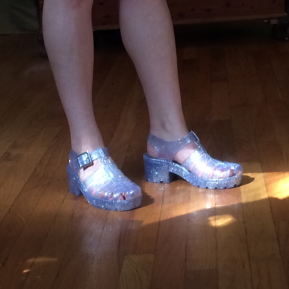 Sparkle Jelly Sandals!!! ✨ - Picture 2 of 5