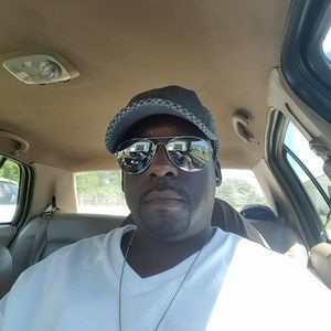 Meet your Posher, Larry