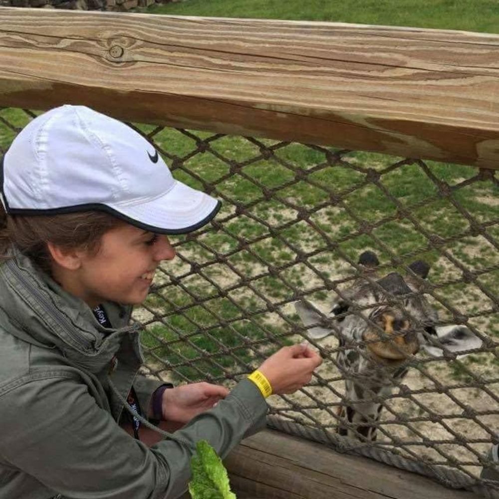 Meet your Posher, Toria