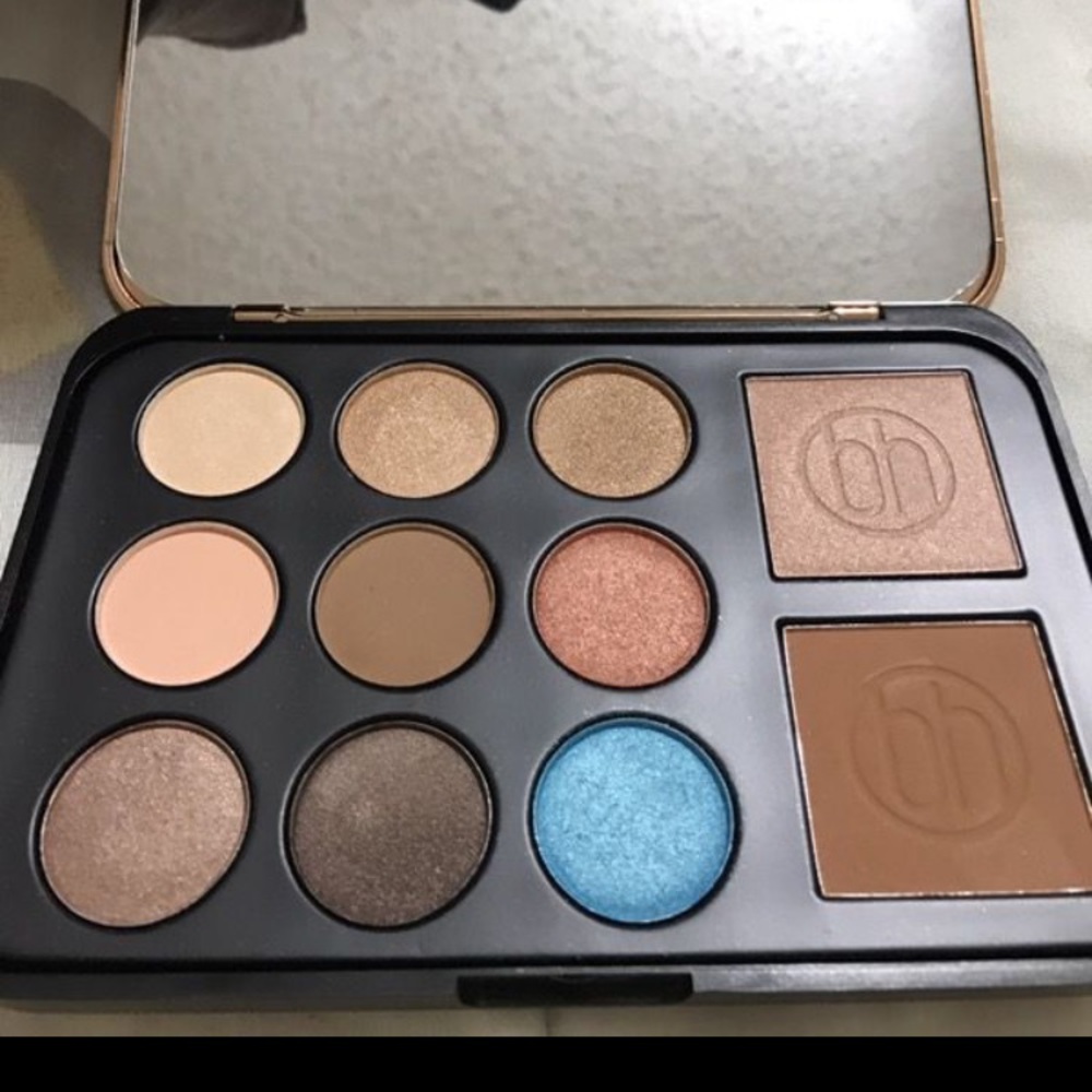 BH cosmetics eyeshadow,highlight ,bronzer pallets