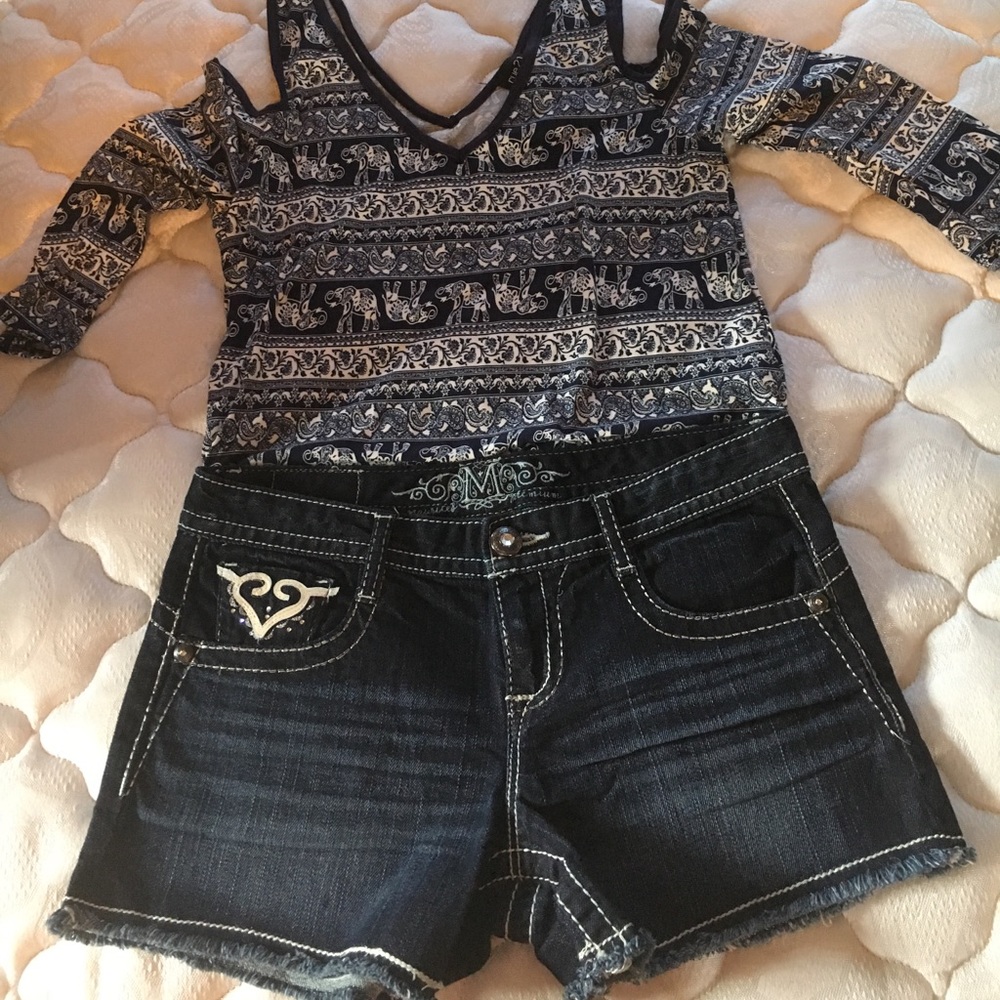 Denim shorts with stretch