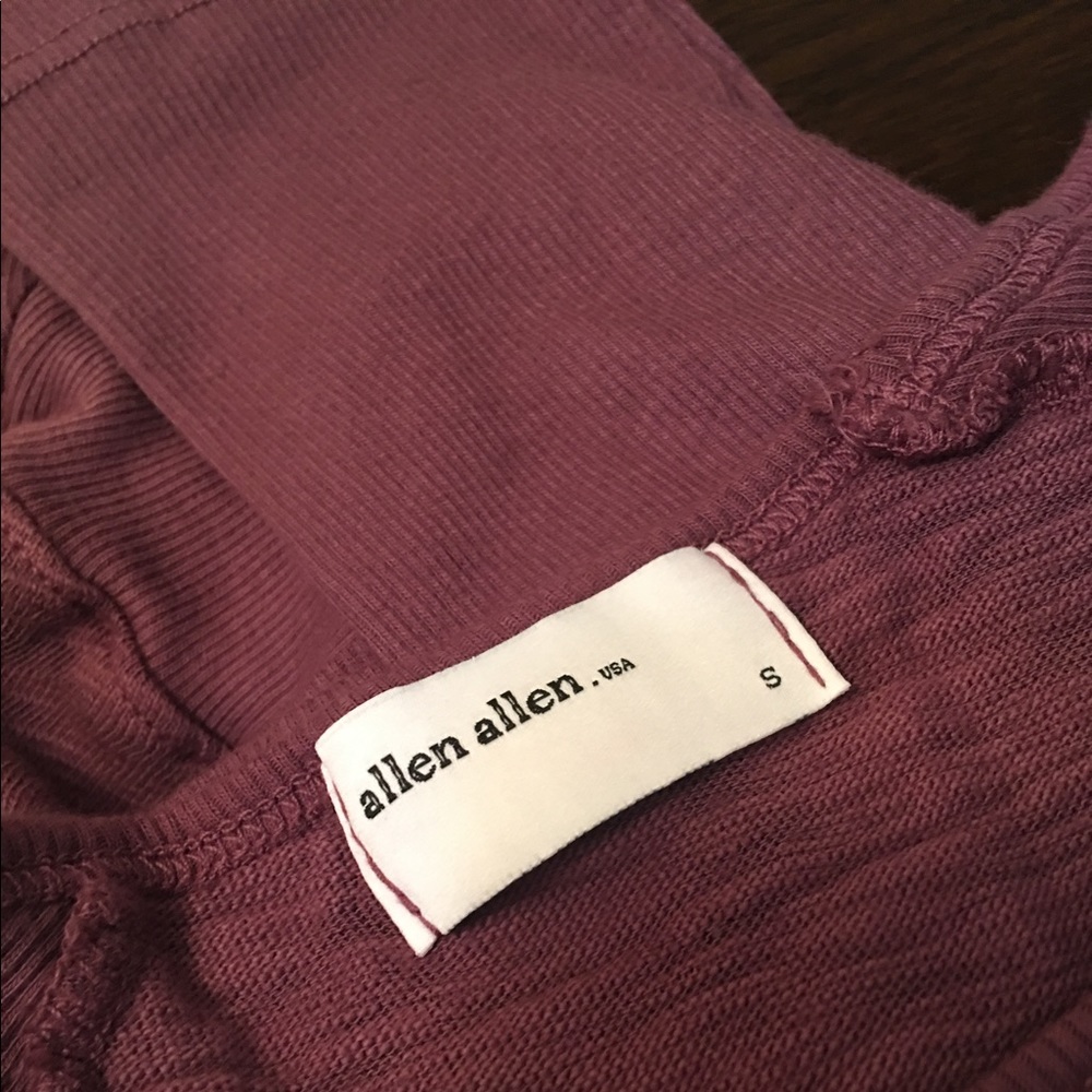 Allen and Allen USA Sweater