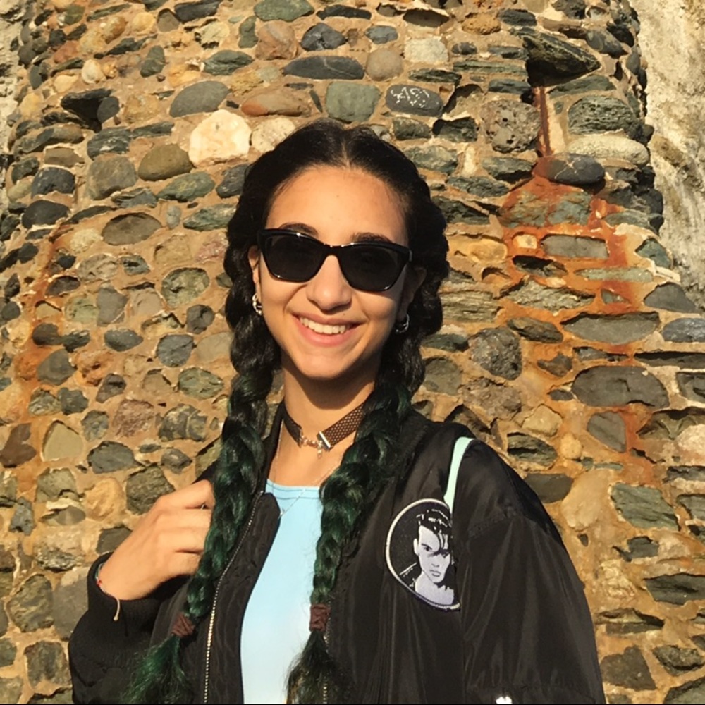 Meet your Posher, Jasmine