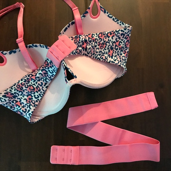 VS Sexy Little Things multi-way convertible bra‼️ - Picture 5 of 7