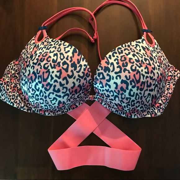 VS Sexy Little Things multi-way convertible bra‼️ - Picture 6 of 7