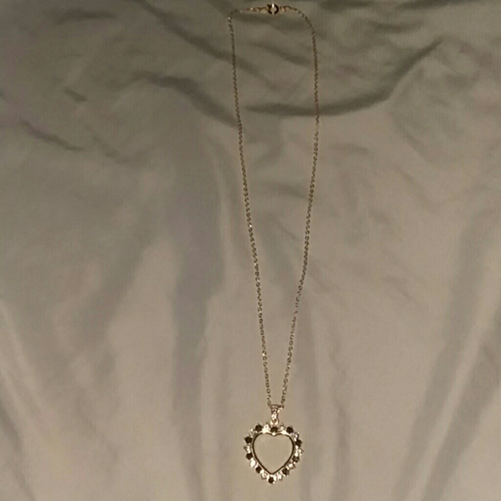 Gold heart necklace