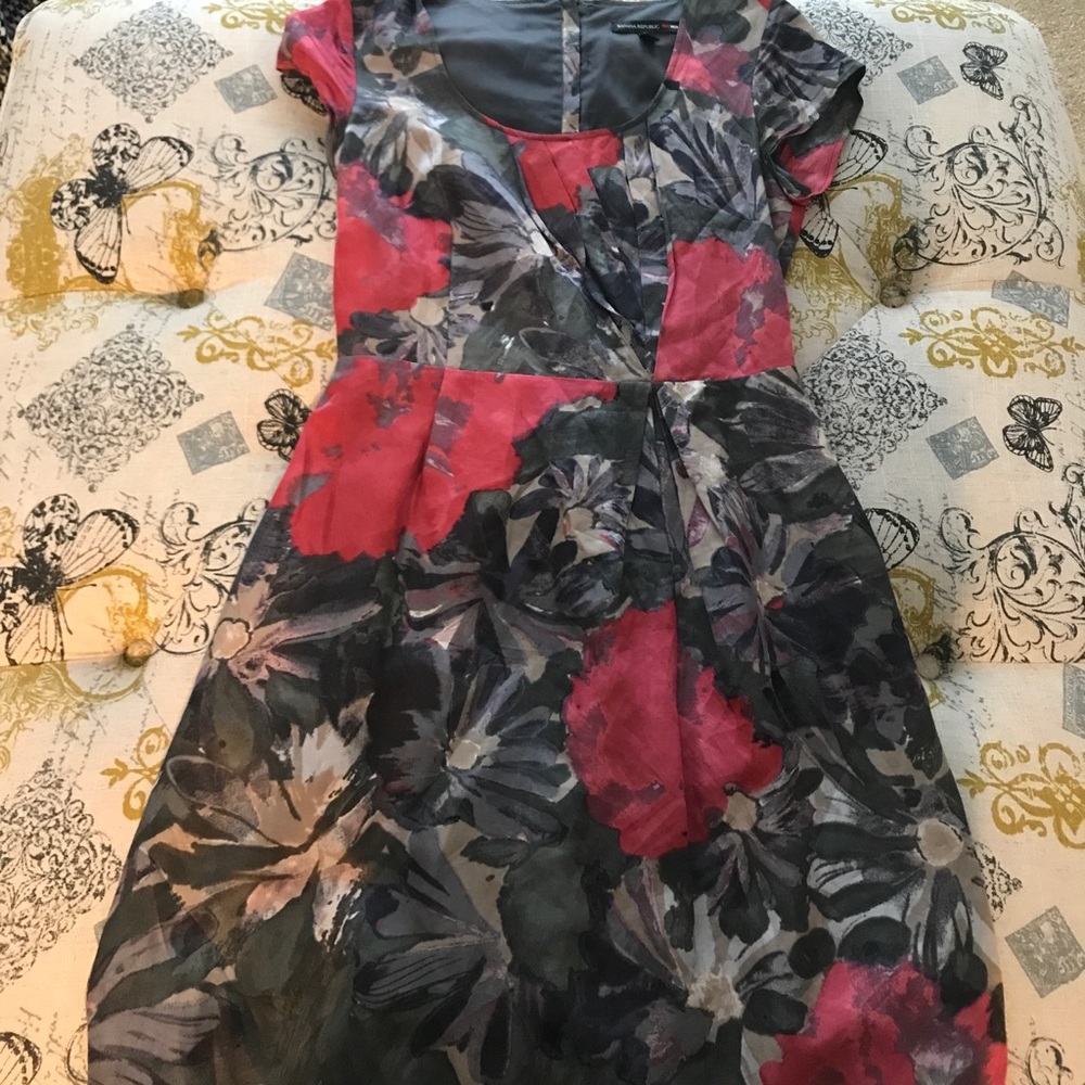 Banana Republic MadMen flower dress