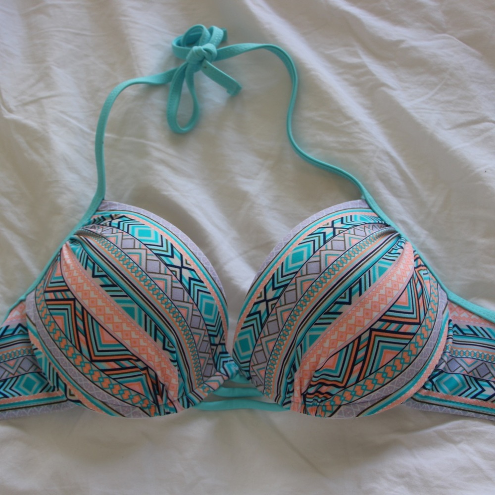 Push-up Swimsuit Top