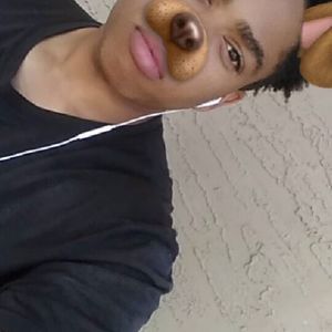 Meet your Posher, Lloyd