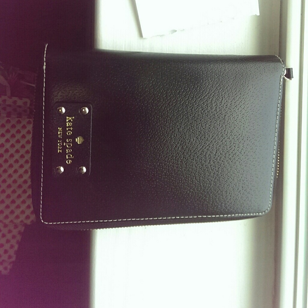 Black Polka Dot Kate Spade Wellesley Planner