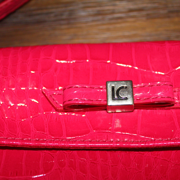 Liz Claiborne Wristlet - Picture 4 of 4