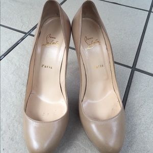 Christian Louboutin Nude Heels size 40