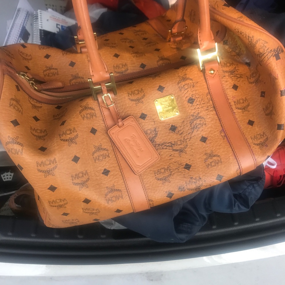 McM duffle bag 550 $