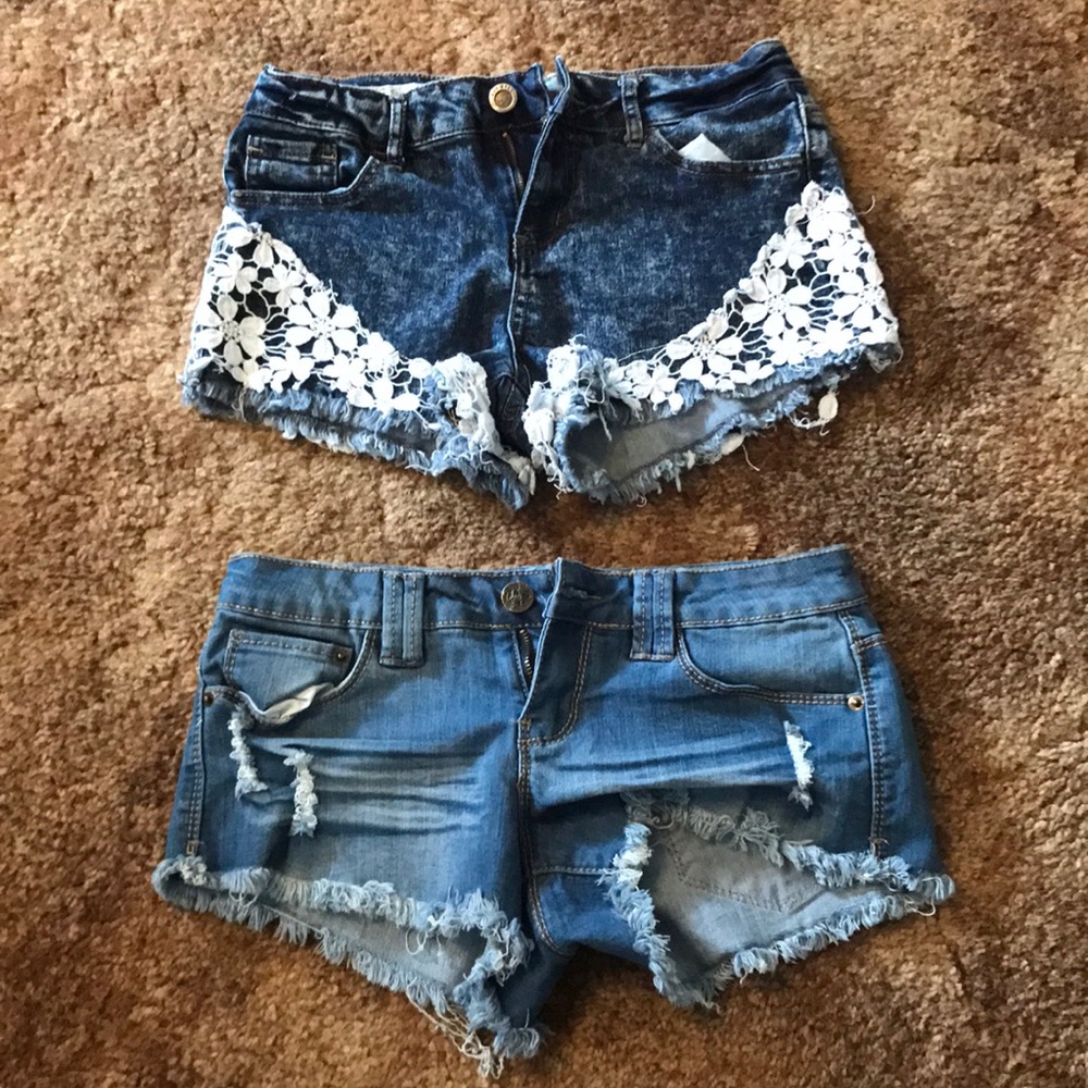 2 pairs denim shorts