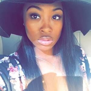 Meet your Posher, Alize