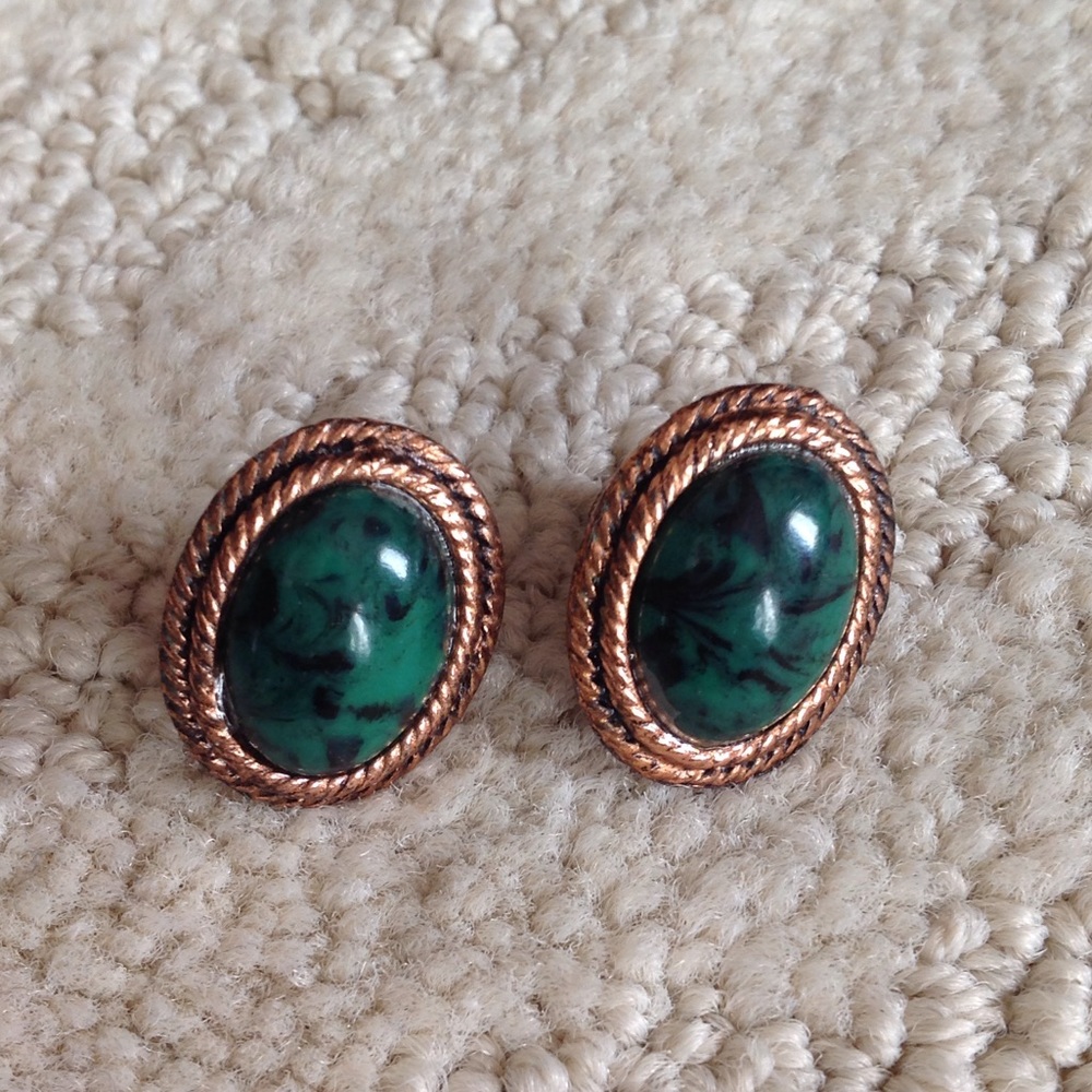 Vintage copper rope earrings with green stone
