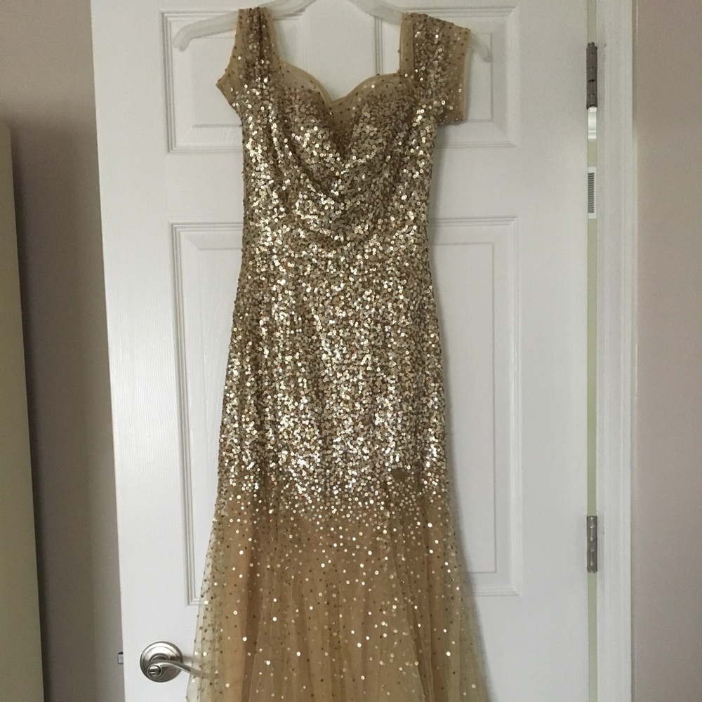 Sherri Hill SIZE 0 Golden Shimmery Gown