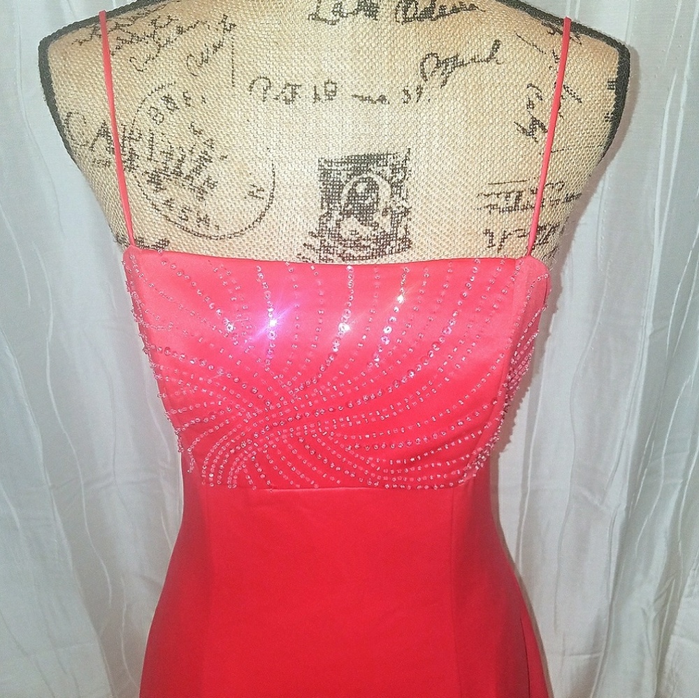 Gorgeous Pink Prom Gown Backless and Jeweled - Picture 2 of 5