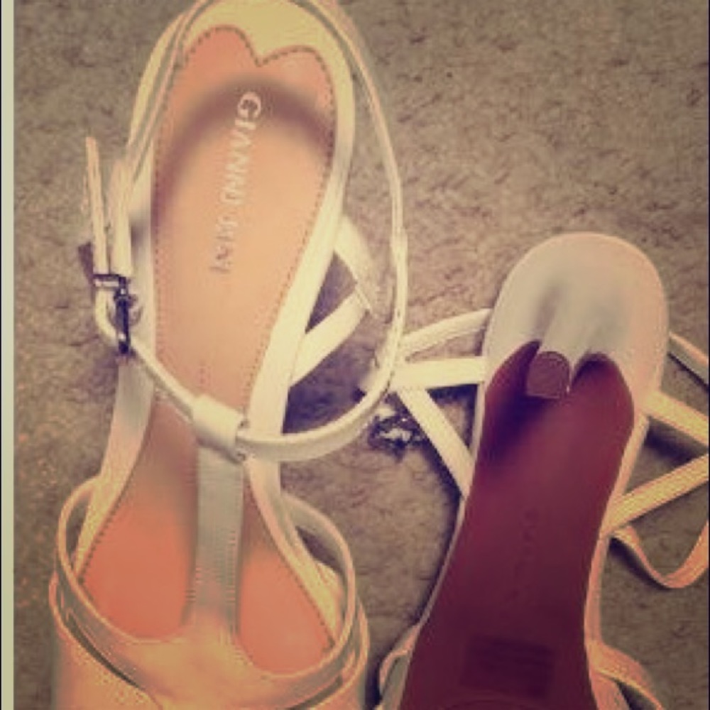 Gianni Bini White Open Toe Heels