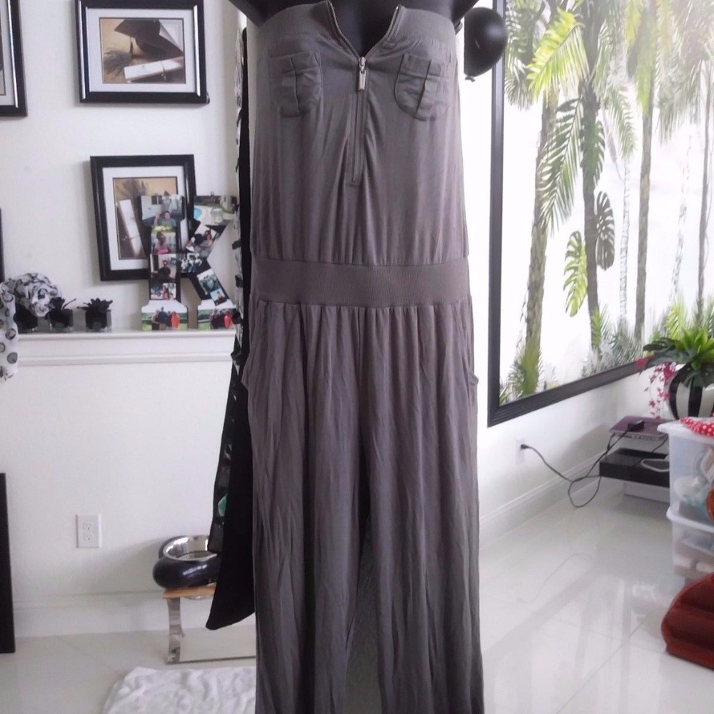 GUESS GRAY BAGGY JUMPER CAPRI LENGTH JUMPSUIT NWT