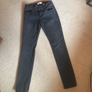 Brand new, never worn women's Cabi jeans!