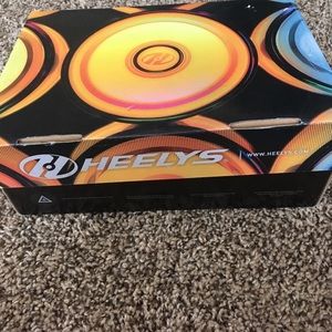 Boys Heely shoes Size 3 Boys Heely shoes Size 3