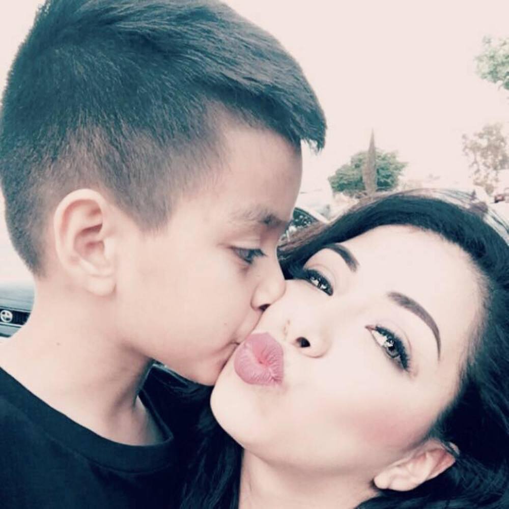 Meet your Posher, Grecia