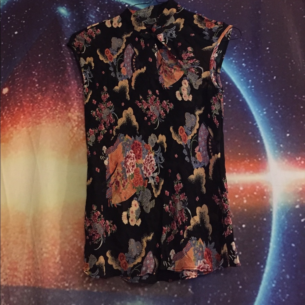 Traditional Asian style flower print top
