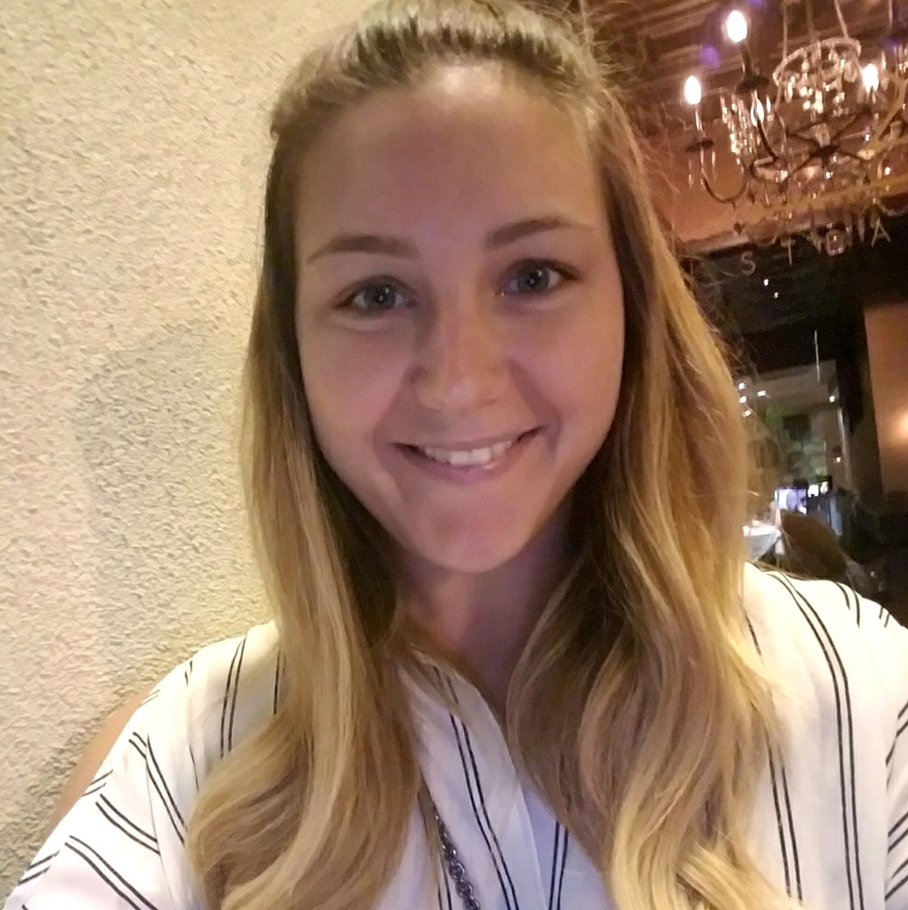 Meet your Posher, Alyssa