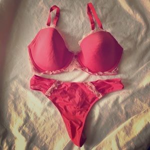 DNKY bra and panties 34DD and medium pink CUTE!