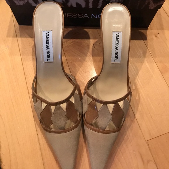 Vanessa Noel heels - Picture 1 of 4