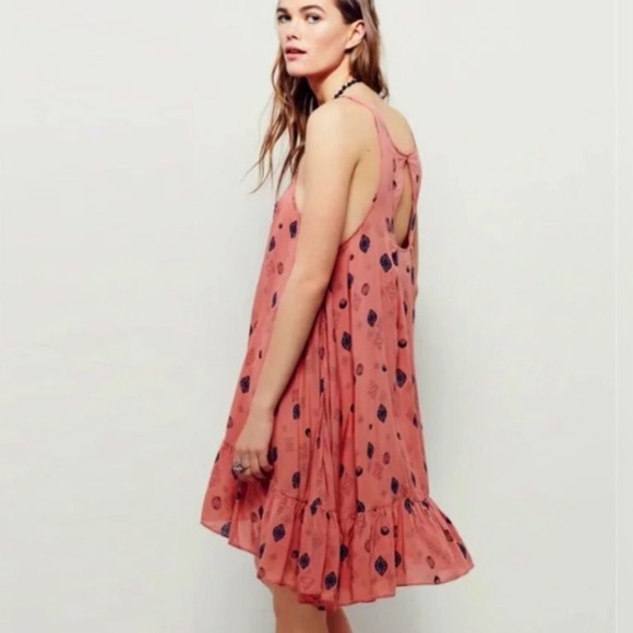 Flowy Ruffled Tunic DRESS Keyhole Open Back NEW!! - Picture 3 of 5