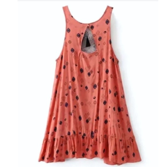 Flowy Ruffled Tunic DRESS Keyhole Open Back NEW!! - Picture 5 of 5