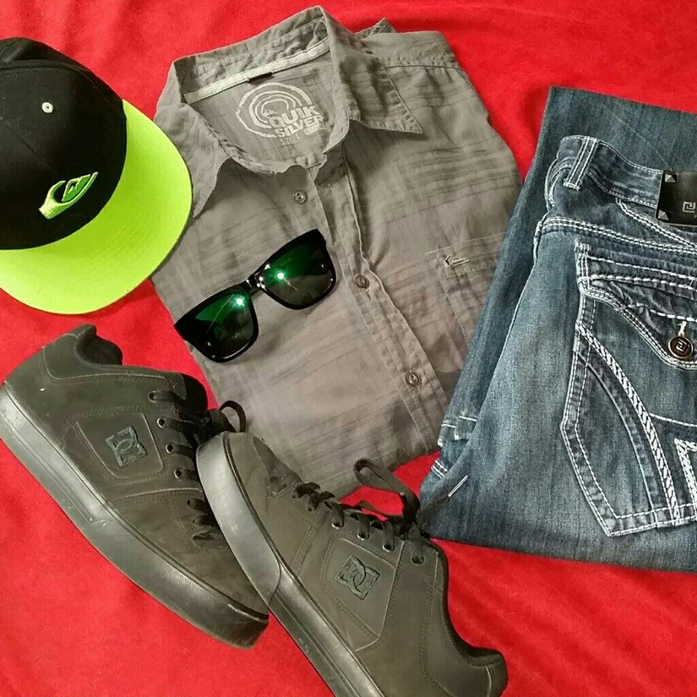 Quiksilver button down