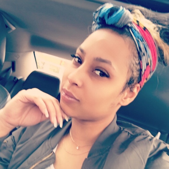 Meet your Posher, Taeandrha - Picture 2 of 4