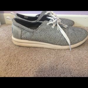 Toms shoe