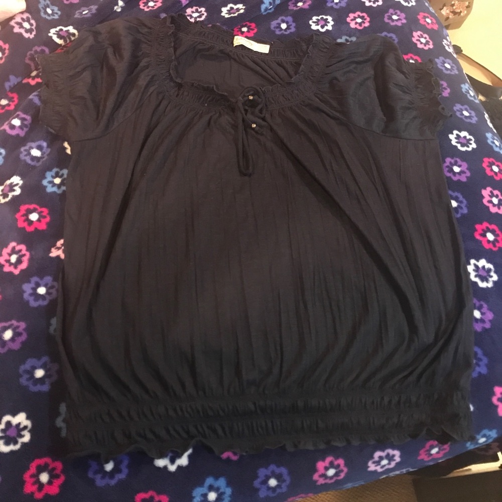 Navy blue shirt!!