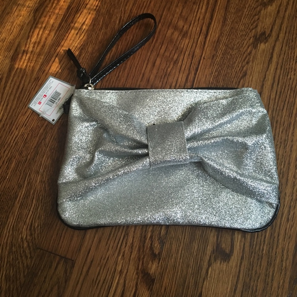 Silver glitter clutch