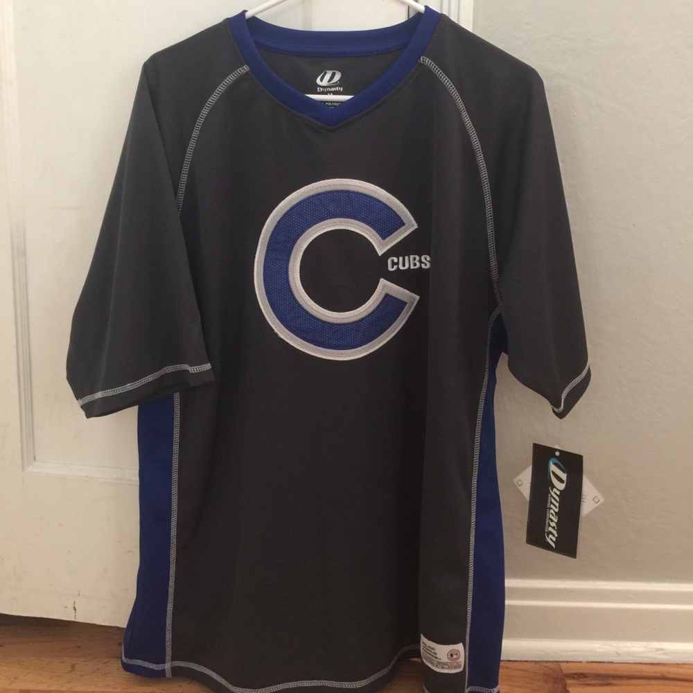 Chicago Cubs athletic shirt