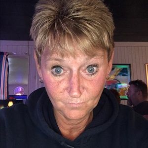 Meet your Posher, Tina