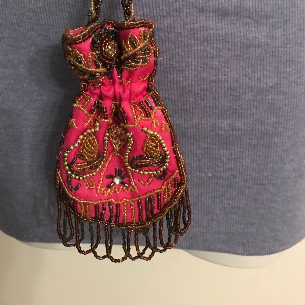 PERFECT BEADED BAG FOR ANYTHING