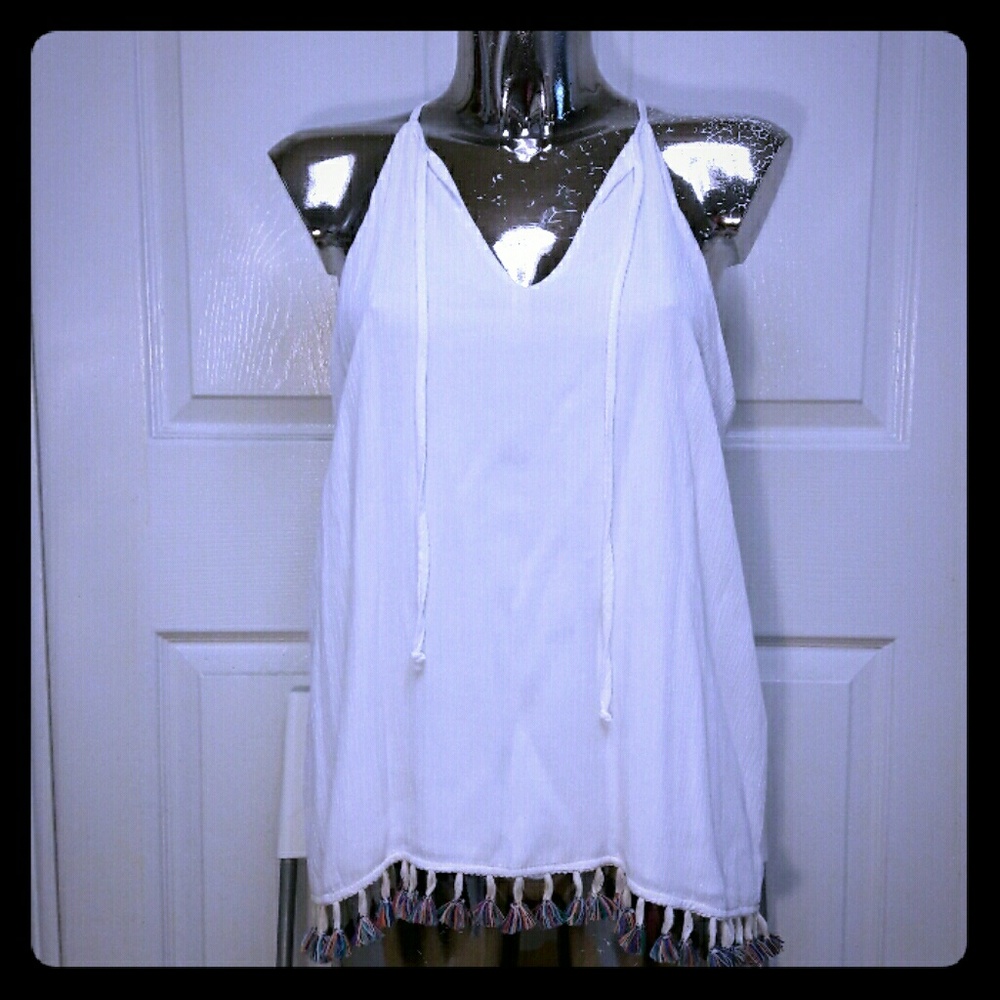 FRANCESCA'S Cute White Tank w/ Fringe Detail