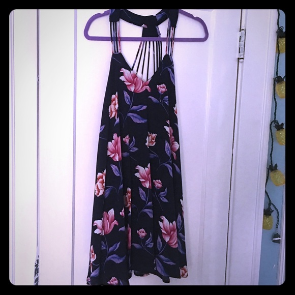 Make my heart bloom floral dress - Picture 2 of 4